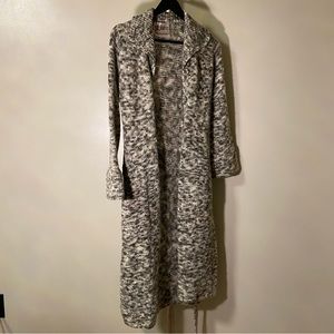 St. John Vintage Elegance: Green and White Chunky Knit Long Cardigan